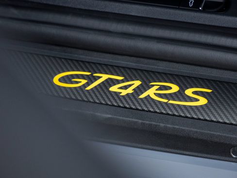 Certified 2024 Porsche 718 Cayman GT4 RS RWD image 34