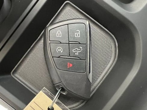 Used 2023 Chevrolet Silverado 1500 RST AWD/4WD image 17