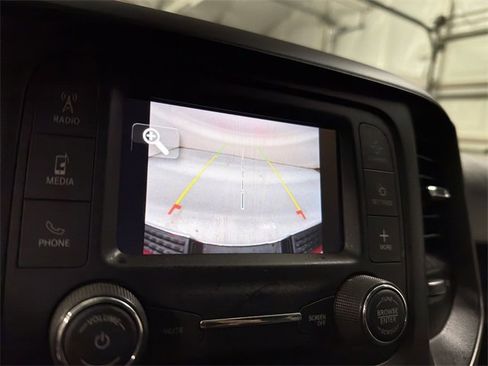 Used 2024 RAM 2500 Tradesman w/ Chrome Appearance Group image 23