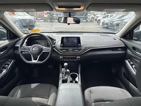 Used 2023 Nissan Altima 2.5 SV image 19