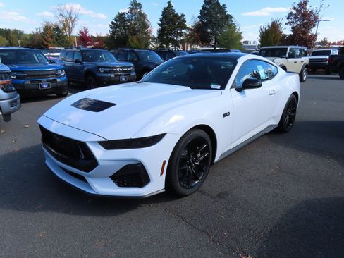 New 2025 Ford Mustang GT image 3