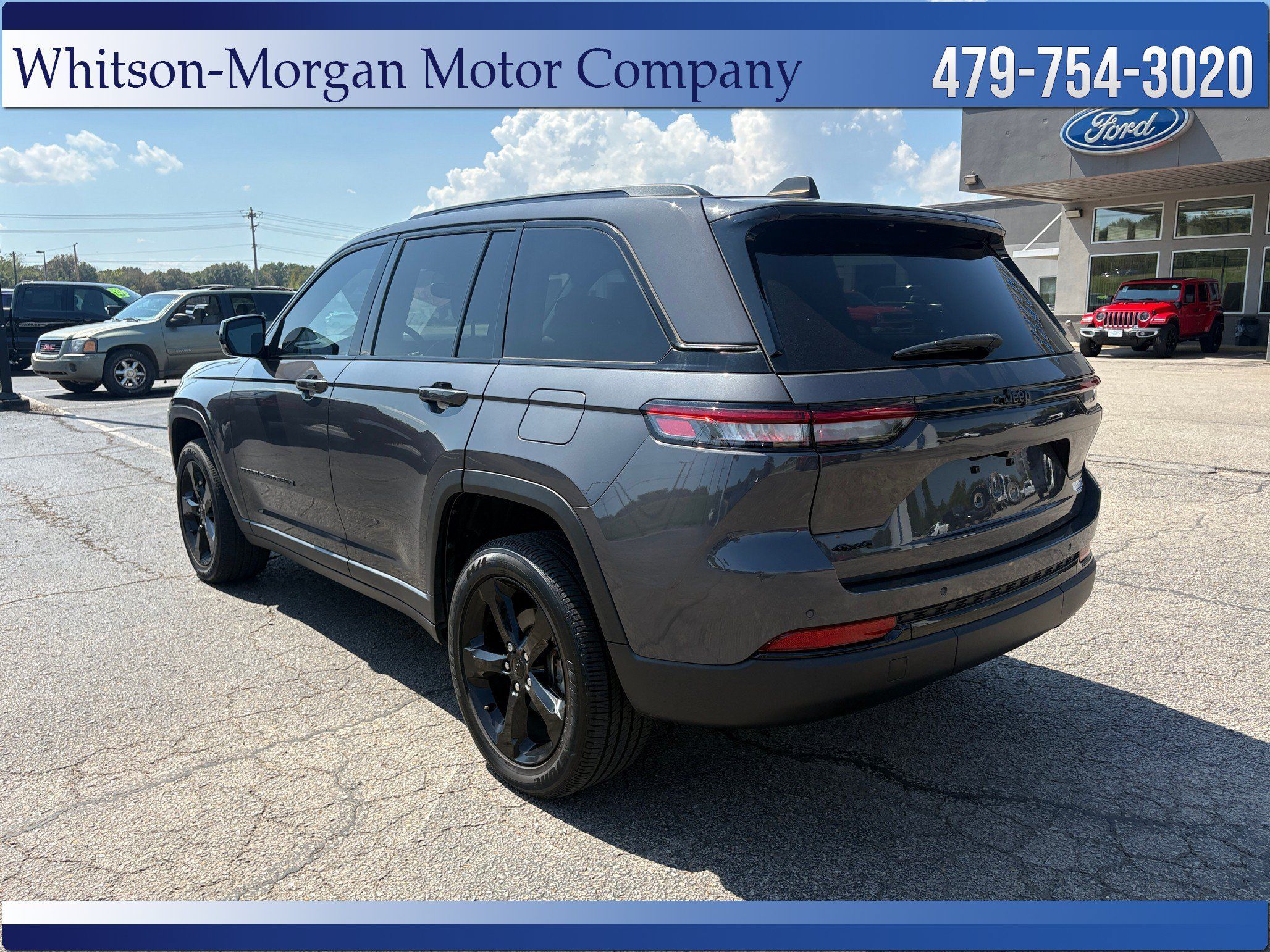 Used 2023 Jeep Grand Cherokee Altitude AWD/4WD image 7