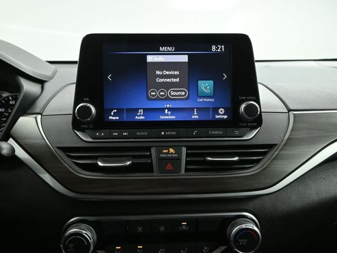 Used 2024 Nissan Altima 2.5 SV image 26