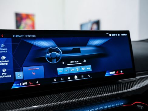 Used 2026 BMW M2 w/ Lighting Package image 70