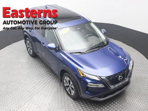Used 2023 Nissan Rogue SV w/ SV Premium B Package AWD/4WD image 3