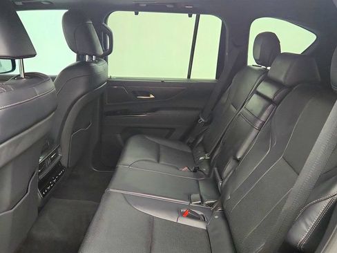 Used 2022 Lexus LX 600 4WD w/ Accessory Package (Z1) image 20