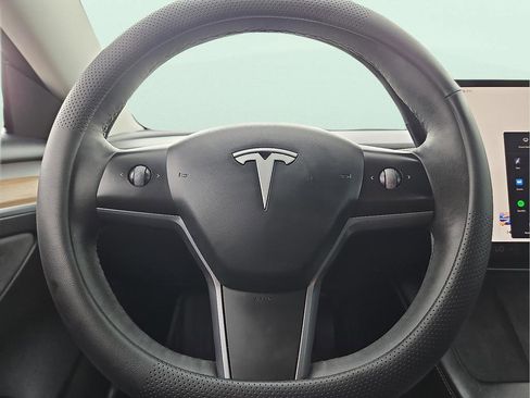 Used 2023 Tesla Model 3 Standard Range image 18