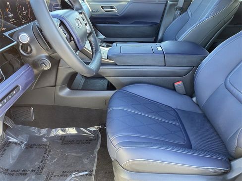 New 2026 INFINITI QX80 SPORT w/ Sport Exterior Package image 22