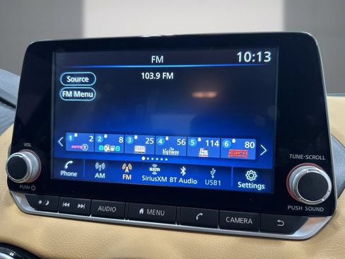 Used 2024 Nissan Sentra SV w/ SV Premium Package FWD image 20