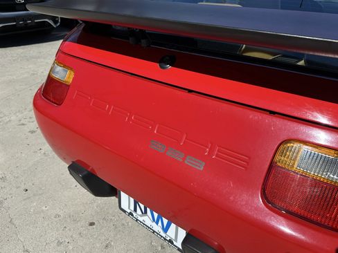 Used 1989 Porsche 928 S4 image 85