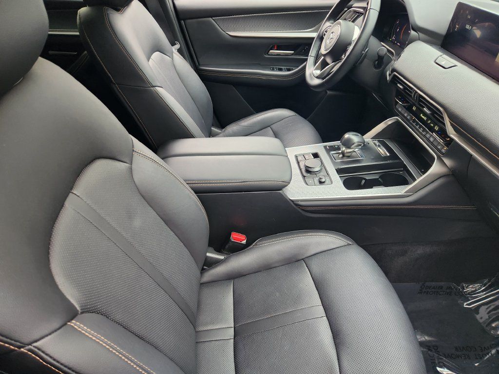 Used 2025 MAZDA CX-90 Plug-In Hybrid w/ Preferred AWD/4WD image 14