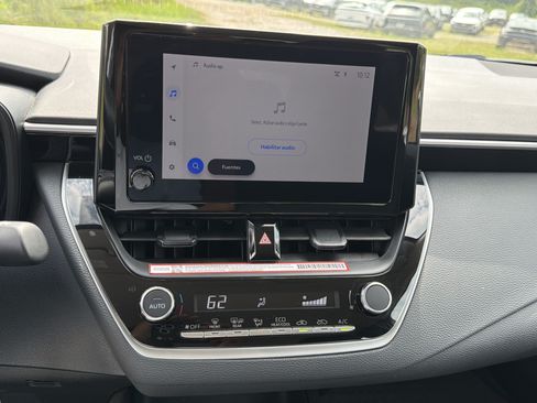 Used 2026 Toyota Corolla LE FWD image 27