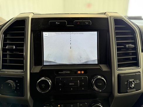 Used 2019 Ford F250 Lariat w/ Chrome Package image 16