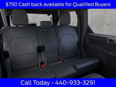 New 2026 Ford Bronco Badlands image 13