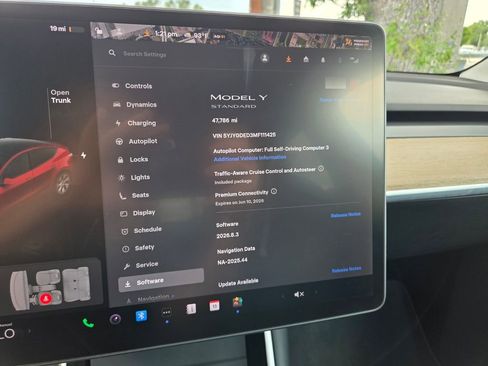 Used 2021 Tesla Model Y 2WD image 35