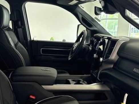 New 2026 RAM 3500 Laramie AWD/4WD image 24