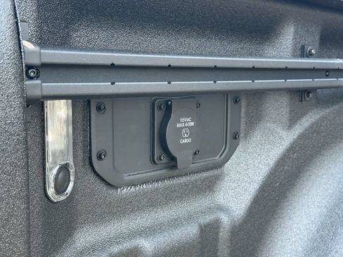 New 2026 RAM 1500 Laramie AWD/4WD image 27