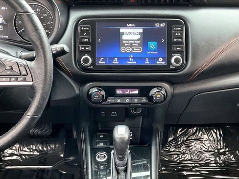 Used 2021 Nissan Kicks SR w/ Interior Electronics Package image 9