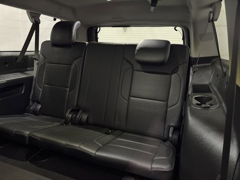 Used 2020 GMC Yukon XL SLT image 28