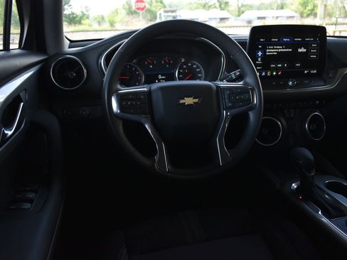 Used 2024 Chevrolet Blazer LT w/ Convenience Package FWD image 18