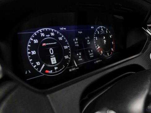 Used 2018 Land Rover Range Rover Velar R-Dynamic SE image 36