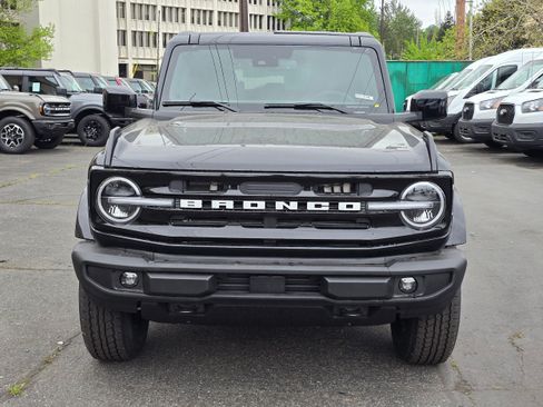 New 2026 Ford Bronco Outer Banks AWD/4WD image 8