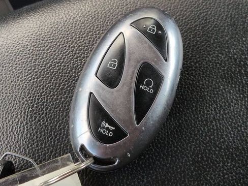 Used 2025 Hyundai Elantra SEL FWD image 28