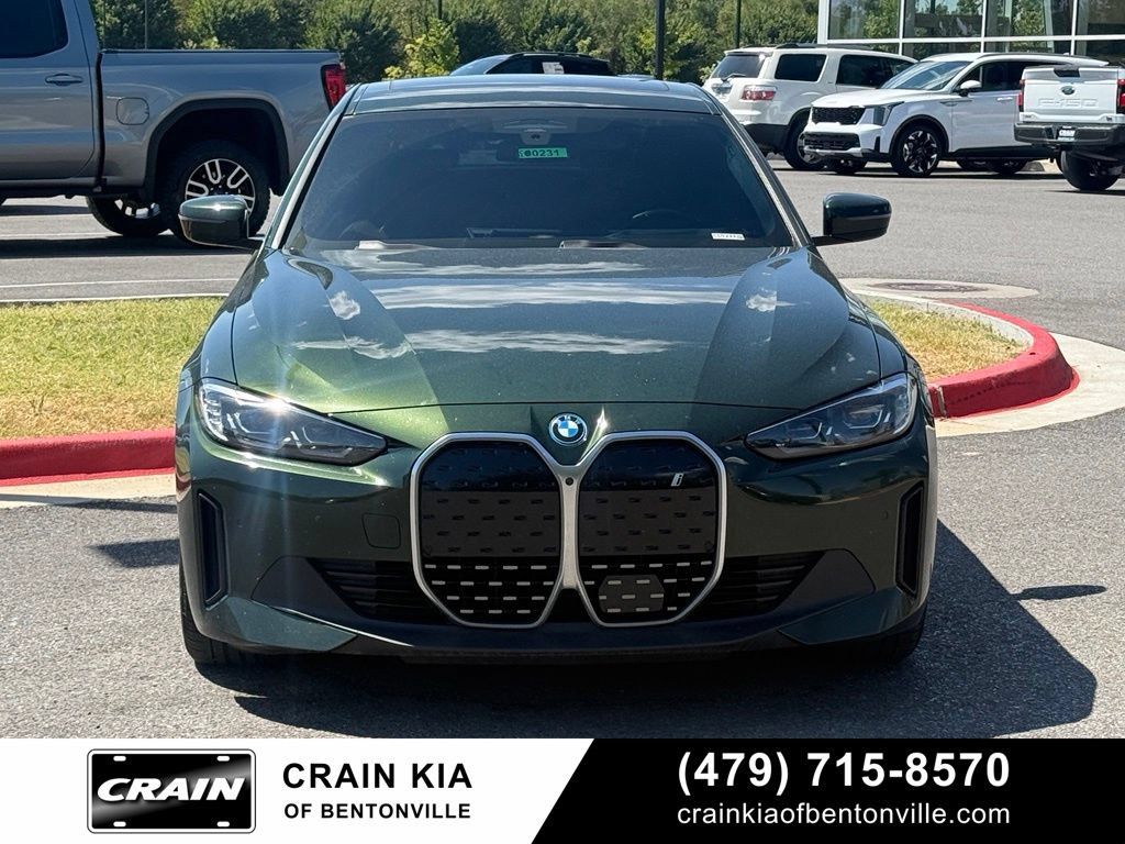 Used 2023 BMW i4 eDrive40 RWD image 2