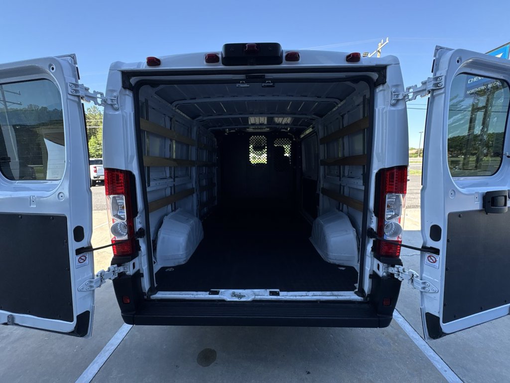 Used 2025 RAM ProMaster 2500 w/ U-Haul Equipment Group FWD image 22