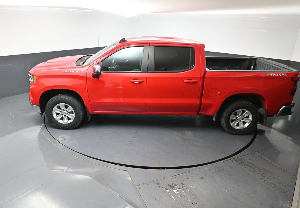 Used 2025 Chevrolet Silverado 1500 LT w/ Work Truck Package AWD/4WD image 46