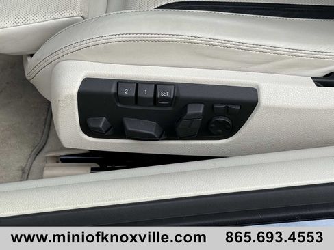 Used 2018 BMW 650i Convertible image 12