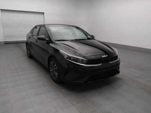 Used 2023 Kia Forte LXS FWD image 13