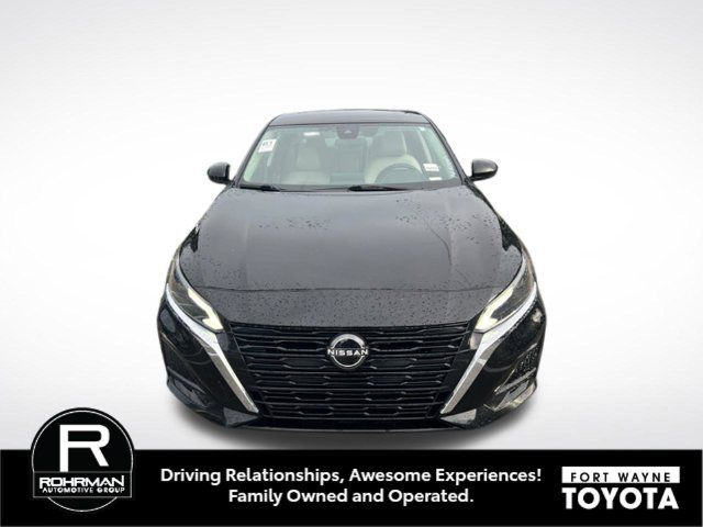 Used 2023 Nissan Altima 2.5 SV FWD image 1
