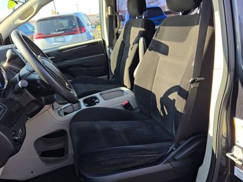 Used 2014 Dodge Grand Caravan American Value Package image 15