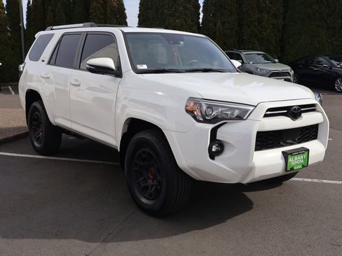 Used 2022 Toyota 4Runner SR5 Premium w/ TRD Black Wheel Package (TMS) image 9