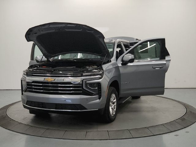 Used 2025 Chevrolet Tahoe LT AWD/4WD image 11