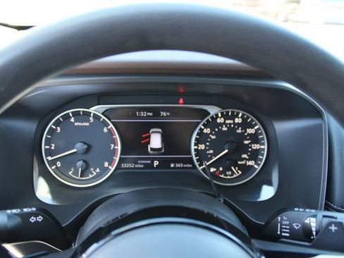 Used 2023 Nissan Rogue SV image 20