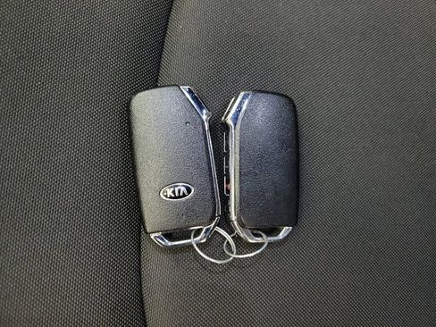 Used 2021 Kia Forte GT-Line w/ GT-Line Premium Package image 32