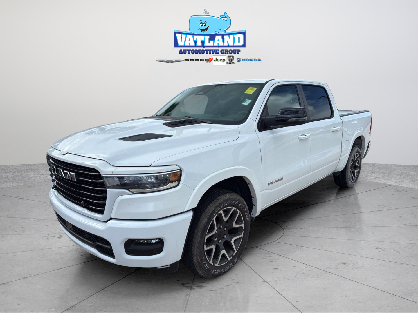 Used 2026 RAM 1500 Laramie w/ Sport Appearance Package AWD/4WD image 19