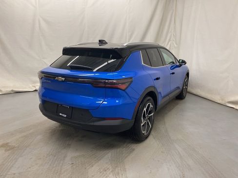 New 2026 Chevrolet Equinox EV LT FWD image 6