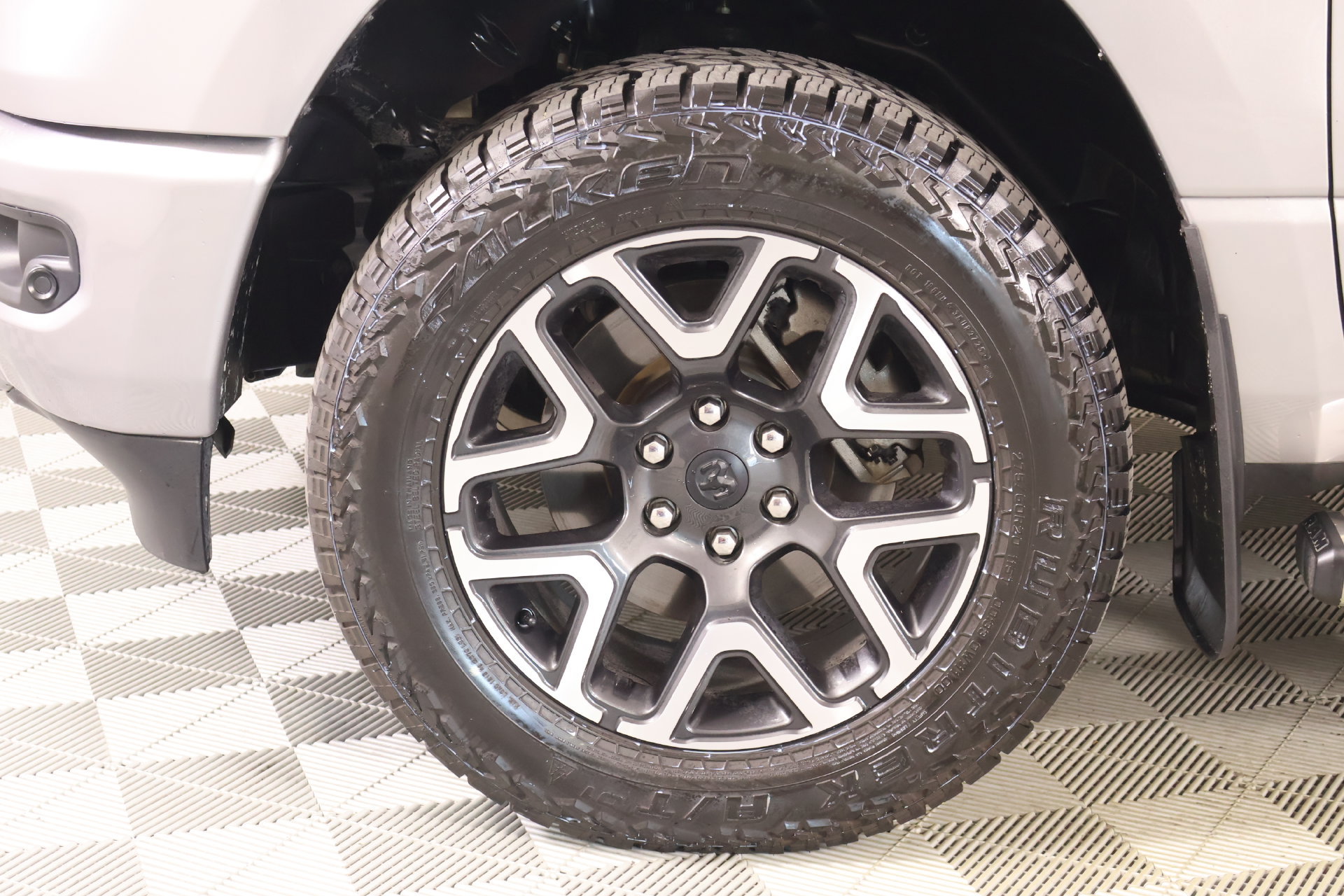 Used 2024 RAM 1500 Lone Star AWD/4WD image 18