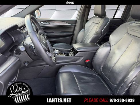 Certified 2023 Jeep Grand Cherokee Overland w/ Adv Protech Group III image 7