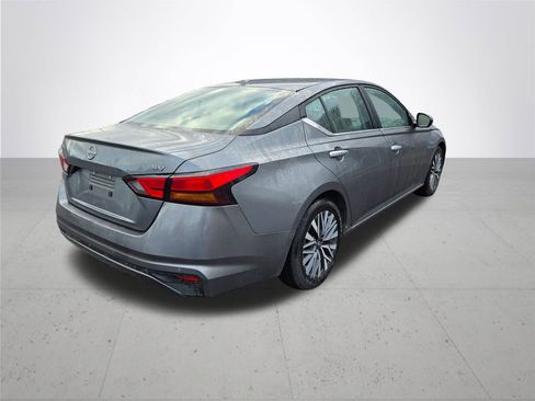 Used 2023 Nissan Altima 2.5 SV image 6