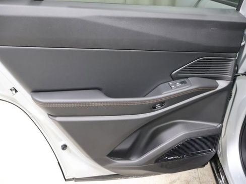 New 2026 Jeep Cherokee Overland image 12