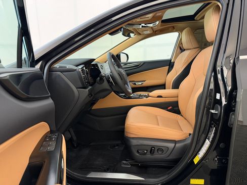 Used 2025 Lexus NX 350 AWD image 5