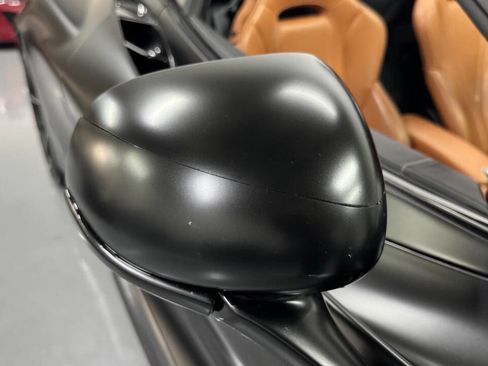 Used 2020 McLaren 720S Spider image 9