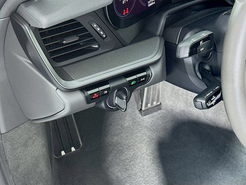 Certified 2020 Porsche 911 Carrera RWD image 11
