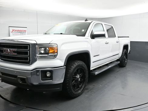 Used 2015 GMC Sierra 1500 SLT w/ SLT Crew Cab Value Package image 4