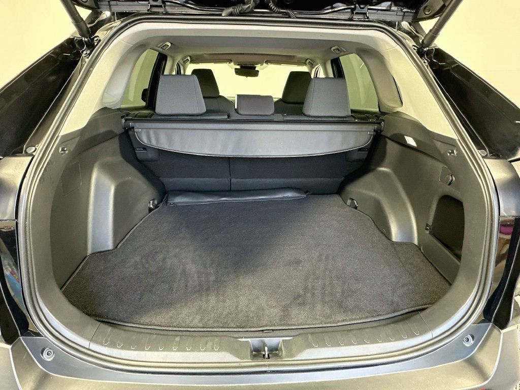 Certified 2025 Toyota RAV4 XLE w/ Convenience Package FWD image 27