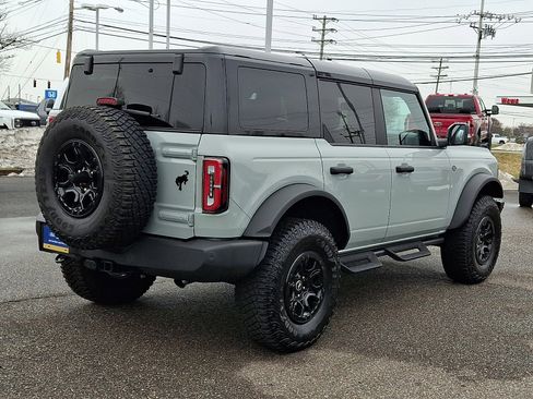 Used 2024 Ford Bronco Wildtrak image 11